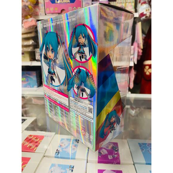 Good Smile Nendoroid Hatsune Miku 10th Anniversary Ver. Character Vocal Series 1 - Picture 3 of 3